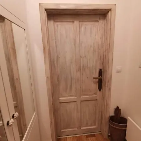 Poetic 아파트 미쿨로프